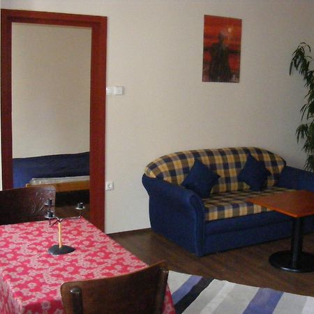 Palatinus Apartment Budapeste Exterior foto